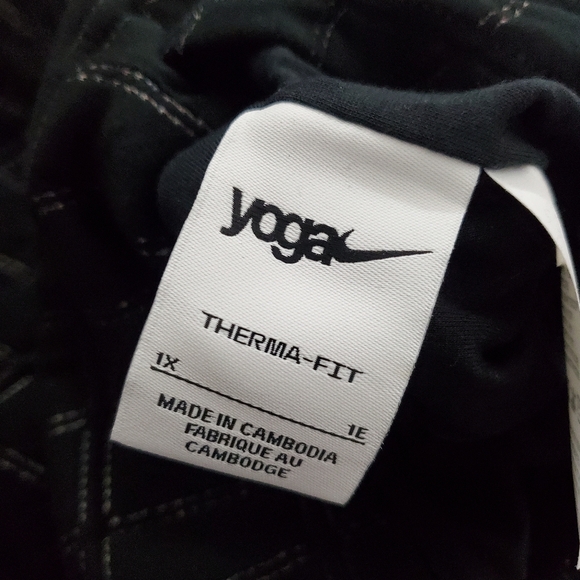 Nike Black Open-Front Cardigan Sweater - Picture 11 of 15